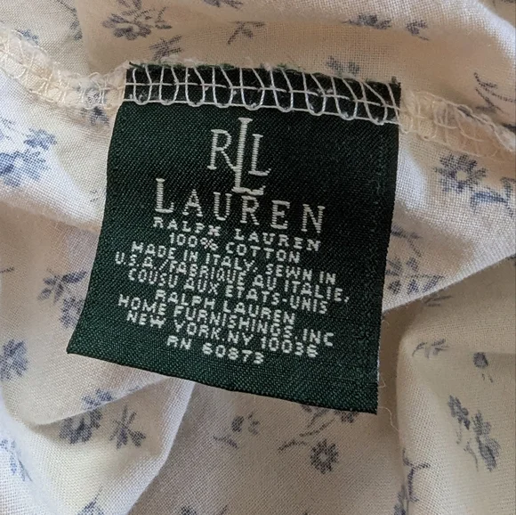 Ralph Lauren calico blue and white floral pillows cases w/ ruffles - Picture 5 of 6